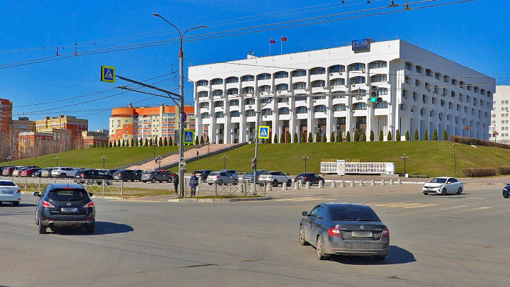 Перекресток у владимирского Белого дома станет менее загруженным, но более опасным?